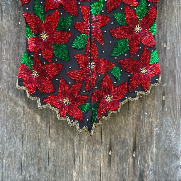 Vintage 80s Silk and Sequins Party Poinsettia Top - Picture 5 of 10
